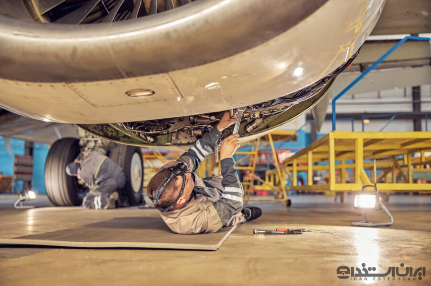 رشته تعمیر هواپیما