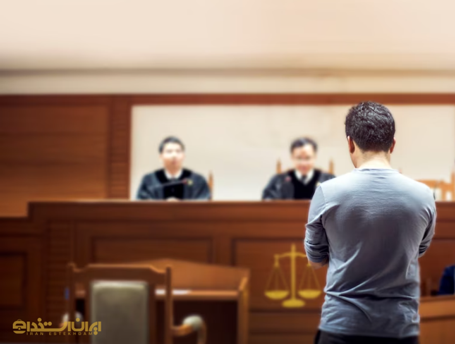 قاضی دادگاه