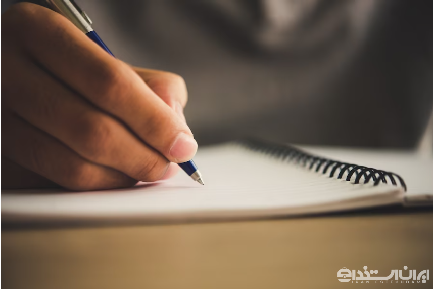 استخدام روزنامه نگار