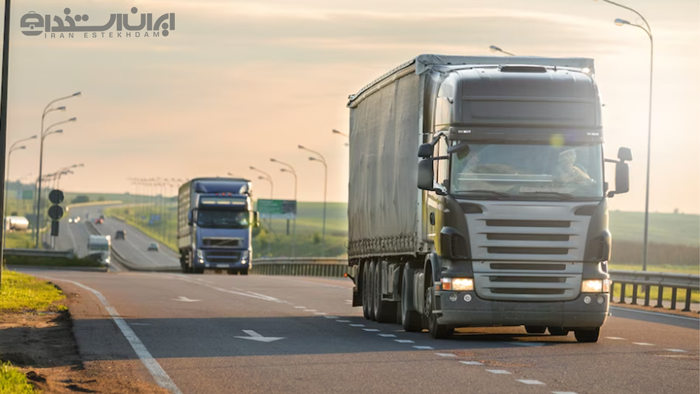 معرفی شغل راننده کامیون (مزایا و معایب، درآمد)